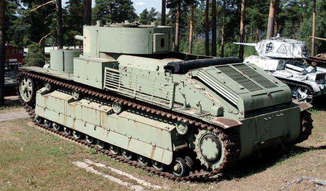 诺门砍战役中的坦克大战：苏军坦克懒得开炮直接将日军坦克撞翻
