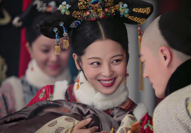 清朝唯一外国皇贵妃，为皇帝生4个儿子，她是电视剧中的“狠角”