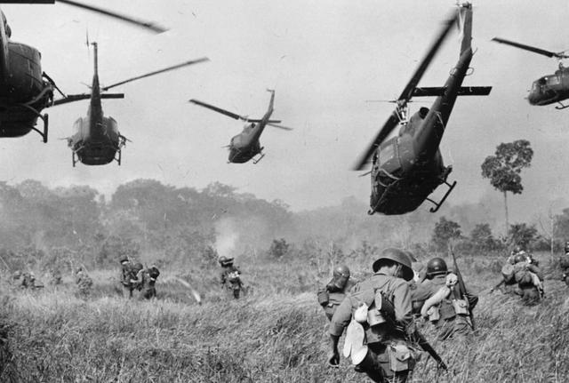 越南战争美国打了20年都没打赢，为啥宁愿撤军，也不使用原子弹？